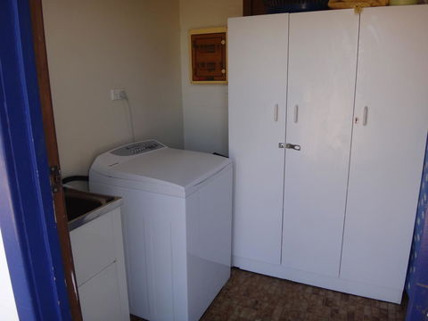Windana Cottages - Accommodation Burleigh 12