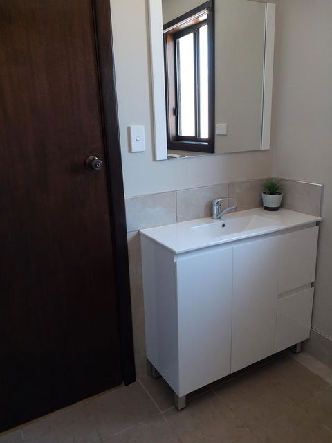 Windana Cottages - Accommodation Burleigh 9