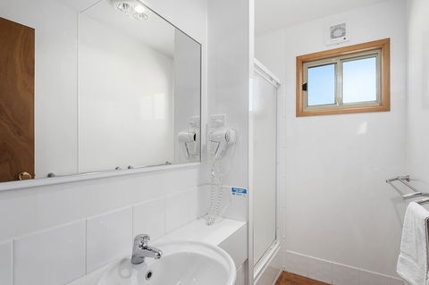 Port Broughton Tourist Park - Accommodation Burleigh 22