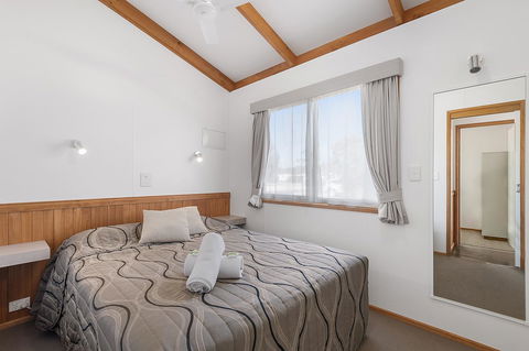 Port Broughton Tourist Park - Accommodation Burleigh 15