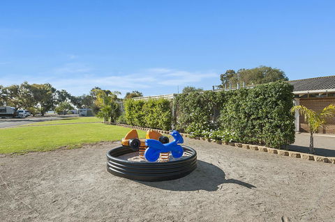 Port Broughton Tourist Park - Accommodation Burleigh 6