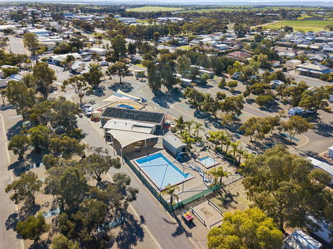 Port Broughton Tourist Park - Accommodation Burleigh 9