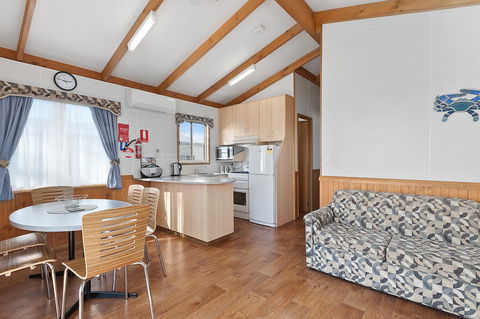 Port Broughton Tourist Park - Accommodation Burleigh 27