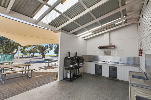 Port Broughton Tourist Park - Accommodation Burleigh 3