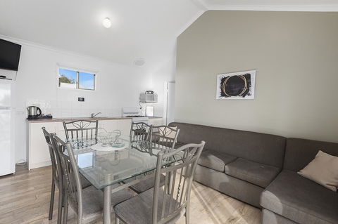 Port Broughton Tourist Park - Accommodation Burleigh 41