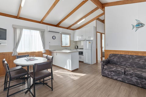 Port Broughton Tourist Park - Accommodation Burleigh 17