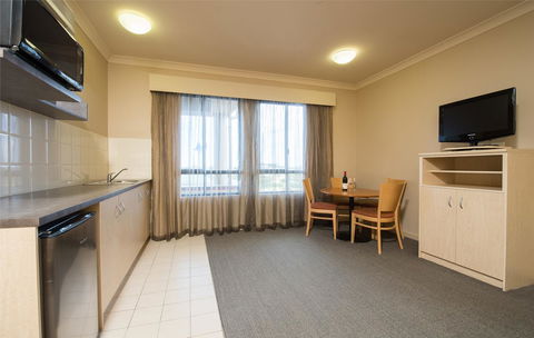 McCracken Country Club - Accommodation Burleigh 24