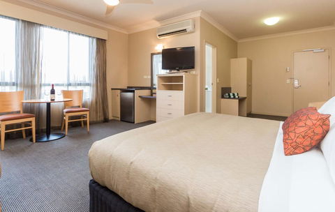 McCracken Country Club - Accommodation Burleigh 22