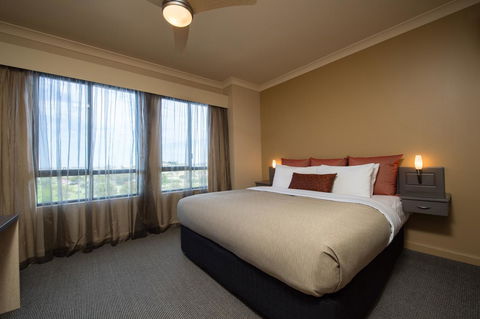 McCracken Country Club - Accommodation Burleigh 23