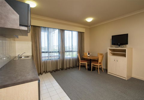 McCracken Country Club - Accommodation Burleigh 25