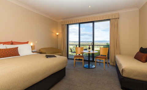 McCracken Country Club - Accommodation Burleigh 12