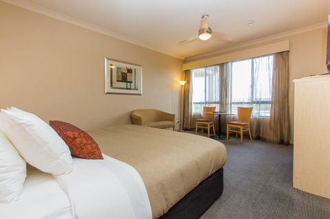 McCracken Country Club - Accommodation Burleigh 21