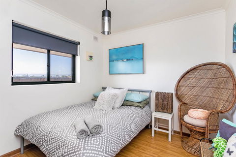 Blissful Beachfront Beachouse - Accommodation Burleigh 13