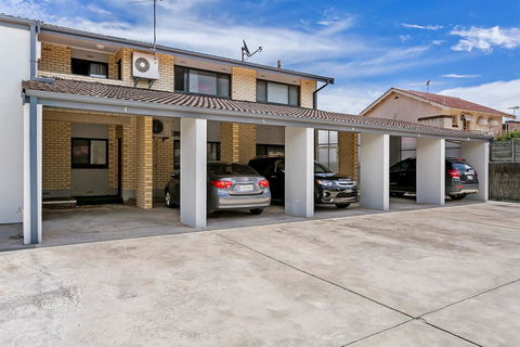 Blissful Beachfront Beachouse - Accommodation Burleigh 17