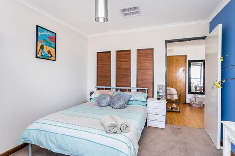 Blissful Beachfront Beachouse - Accommodation Burleigh 12