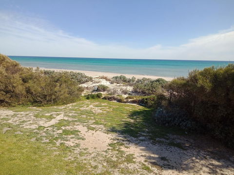 Blissful Beachfront Beachouse - Accommodation Burleigh 20