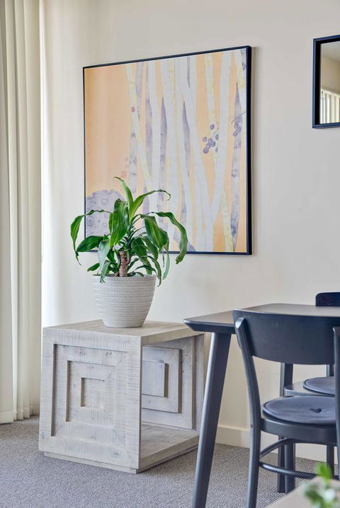 Port Adelaide Executive Waterfront Apartment - Accommodation Burleigh 14