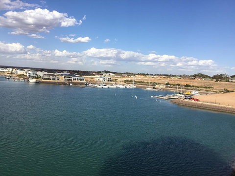 Wallaroo Marina Waterfront Luxe Apartment - Accommodation Burleigh 21