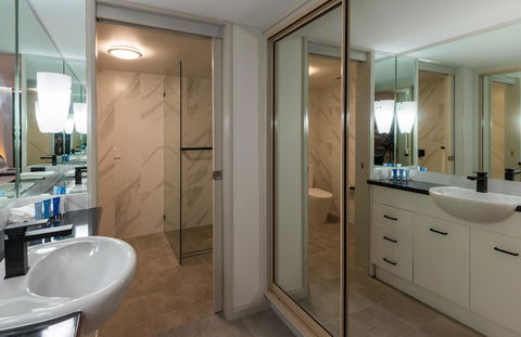 Pacific Bay Resort - Accommodation Burleigh 41