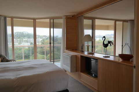 Pacific Bay Resort - Accommodation Burleigh 26