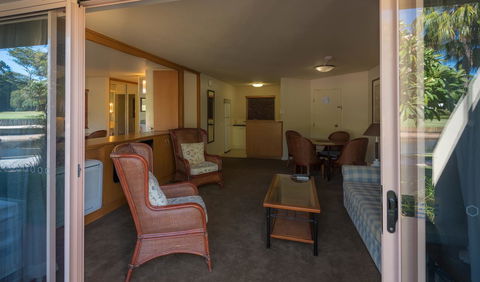 Pacific Bay Resort - Accommodation Burleigh 33