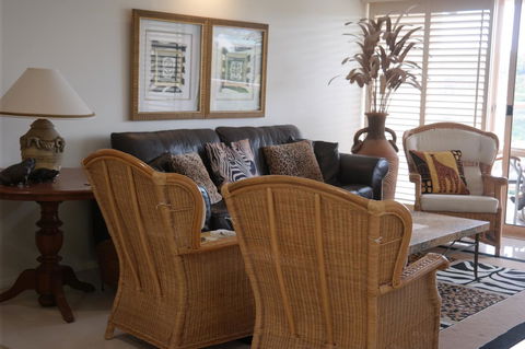 Pacific Bay Resort - Accommodation Burleigh 21