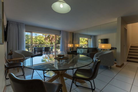 Pacific Bay Resort - Accommodation Burleigh 35