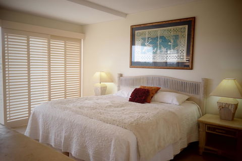 Pacific Bay Resort - Accommodation Burleigh 24