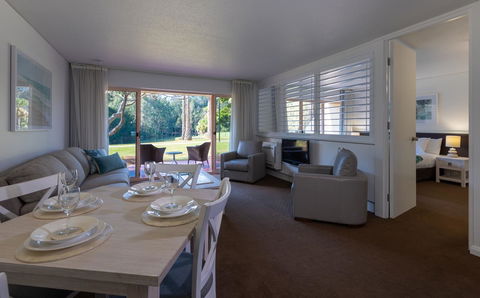Pacific Bay Resort - Accommodation Burleigh 30