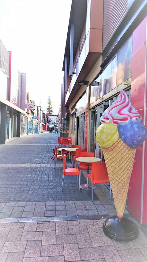 Hi 5 Glenelg Studio Apartment - Accommodation Burleigh 28
