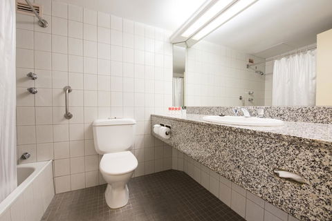 Hotel Grand Chancellor Adelaide - Accommodation Burleigh 27