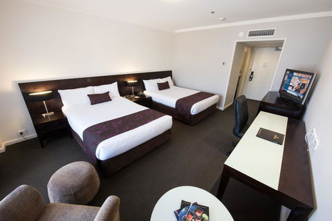 Hotel Grand Chancellor Adelaide - Accommodation Burleigh 1