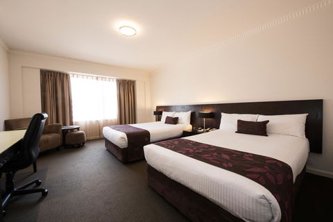 Hotel Grand Chancellor Adelaide - Accommodation Burleigh 2