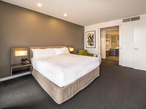 Pullman Adelaide - Accommodation Burleigh 7