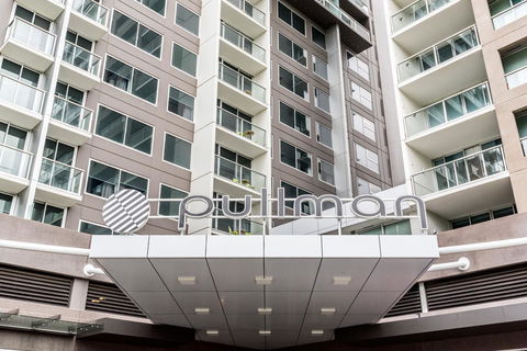 Pullman Adelaide - Accommodation Burleigh 8