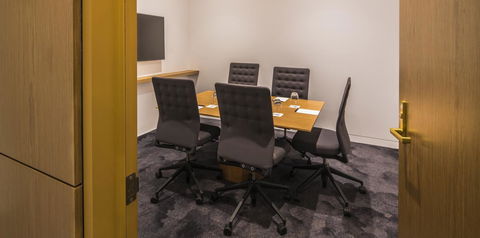 Pullman Adelaide - Accommodation Burleigh 11