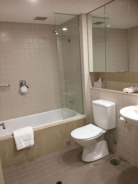 Luxury Beachside Accomodation - Accommodation Burleigh 8