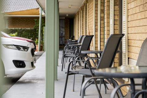Garden City Motor Inn - Accommodation Burleigh 26