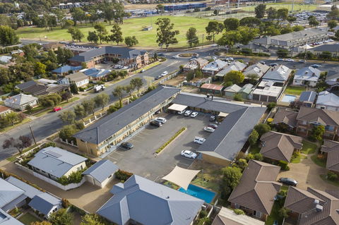 Garden City Motor Inn - Accommodation Burleigh 1