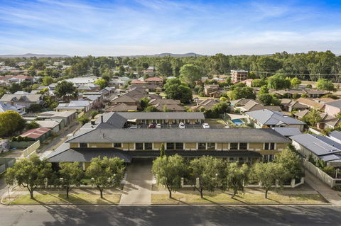 Garden City Motor Inn - Accommodation Burleigh 2