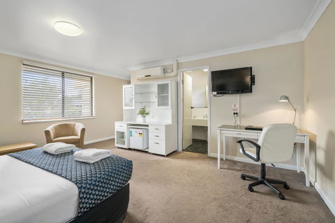 Garden City Motor Inn - Accommodation Burleigh 27