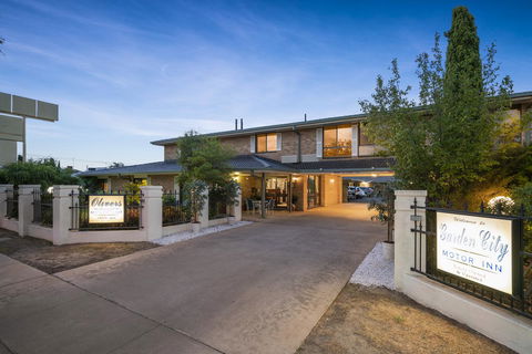 Garden City Motor Inn - Accommodation Burleigh 3