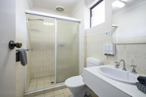 Garden City Motor Inn - Accommodation Burleigh 35