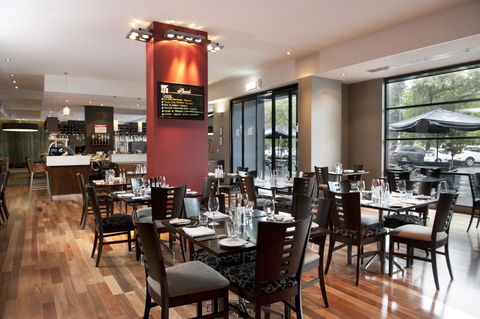 Mantra Hindmarsh Square - Accommodation Burleigh 10