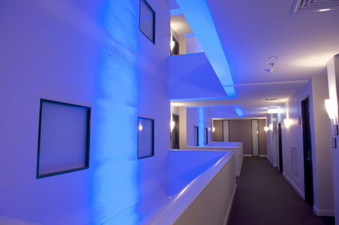 Mantra Hindmarsh Square - Accommodation Burleigh 6