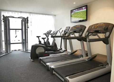 Mantra Hindmarsh Square - Accommodation Burleigh 2