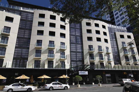 Mantra Hindmarsh Square - Accommodation Burleigh 20