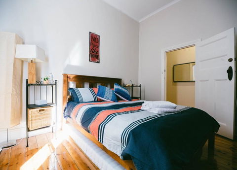 A Rose By The Park - Accommodation Burleigh 2