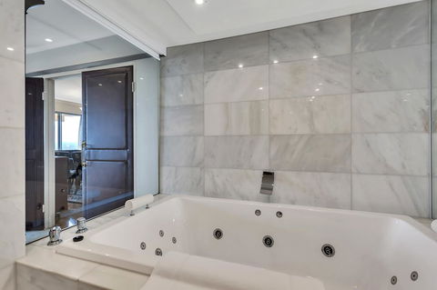 Stamford Plaza Adelaide - Accommodation Burleigh 40