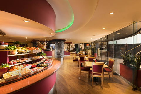 Stamford Plaza Adelaide - Accommodation Burleigh 3
